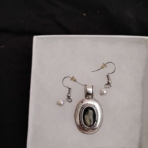 Elegant Silver and Black Jewelry Set